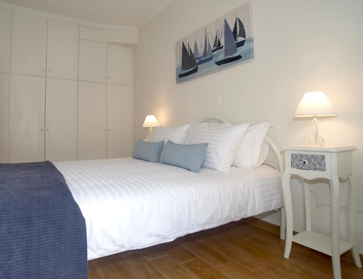 The Bluehouse - Spacious Top Floor Flat With Parking, By Mon Repos Beach Corfu  Exterior foto